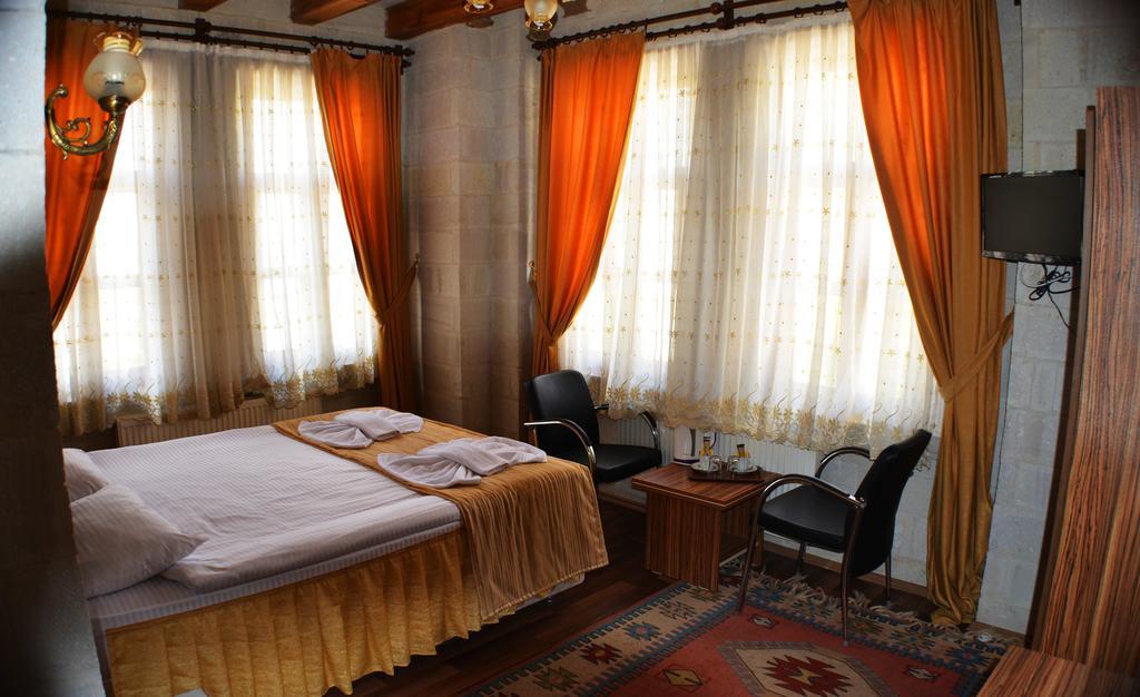 คัปปาโดเชีย สโตน พาเลซ Hotel เกอเรเม ภายนอก รูปภาพ